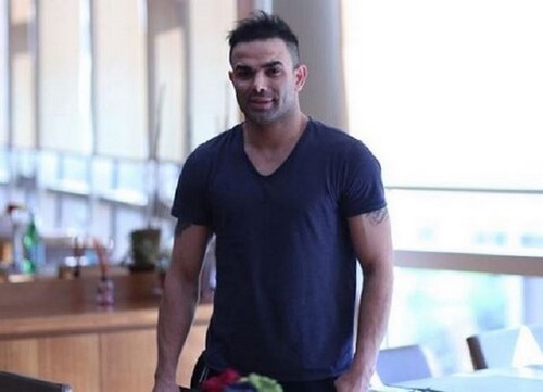 وحید خزایی کیست؟