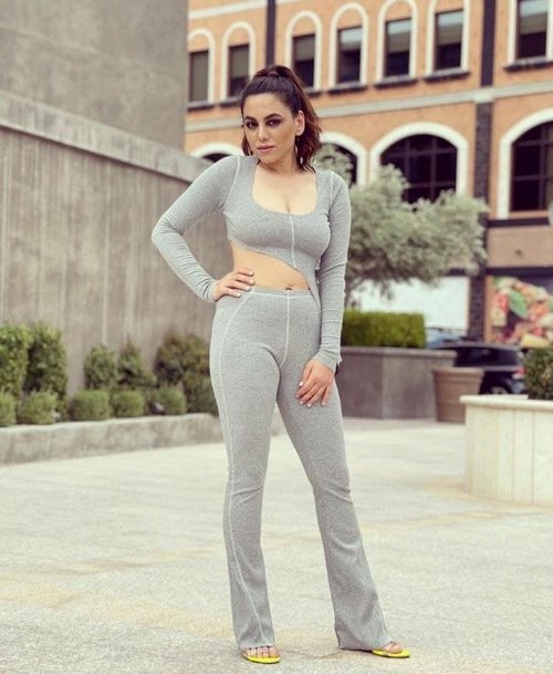 یوتیوب ماریا منصور فعال است؟