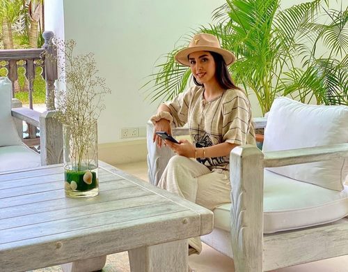 لایو سلما شکیب درباره چه موضوعاتی است؟